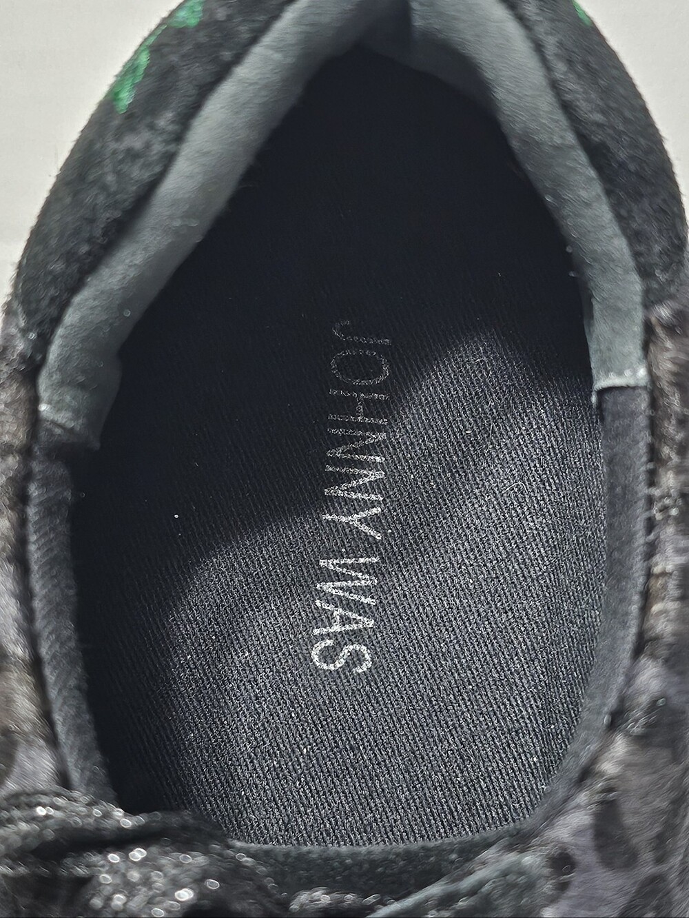 Johnny Was Black Leopard Calf Hair Floral Embroidered Sneaker JWS6022-6 Size 9.5 - Picture 3 of 13